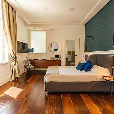 Ad Maiora Boutique Suite Неаполь Экстерьер фото