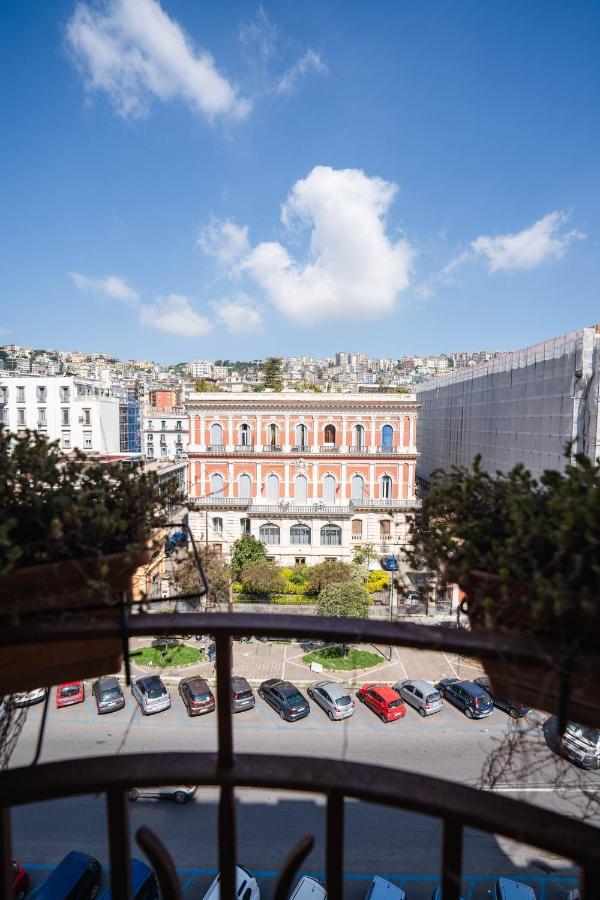 Ad Maiora Boutique Suite Неаполь Экстерьер фото